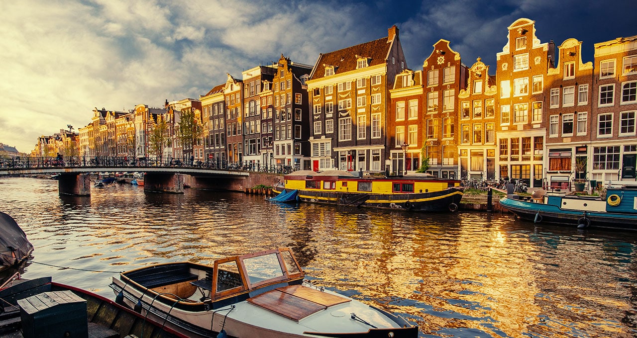 صورة لمدينة امستردام الهولندية