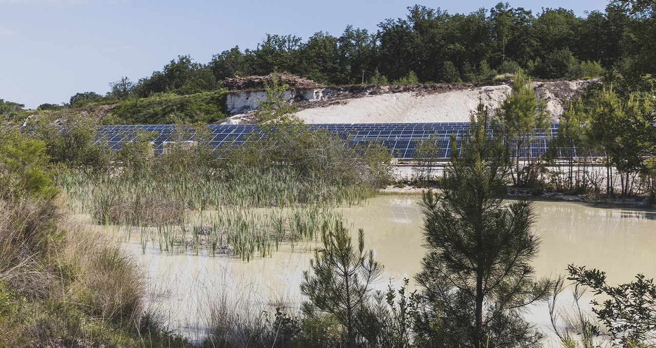 Turning quarries into solar farms